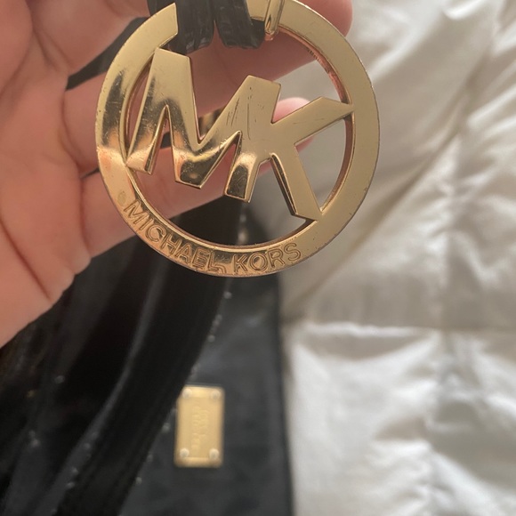 Micheal kors patent leather bag - Picture 4 of 7